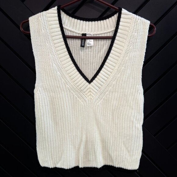 H&M Sweater Vest - Picture 1 of 4